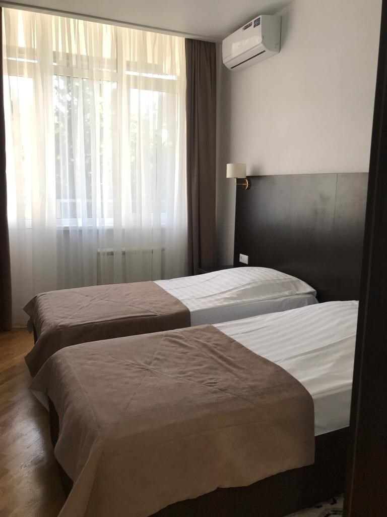 2-м. на парк Приморский