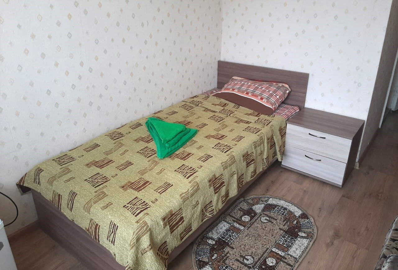 1-местный.