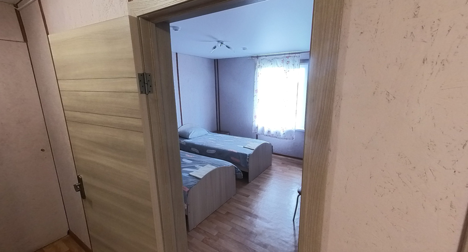 4-местный