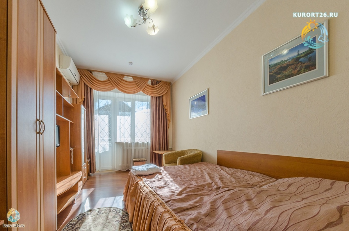 2-комнатный семейный номер (с балконом), корпус 1