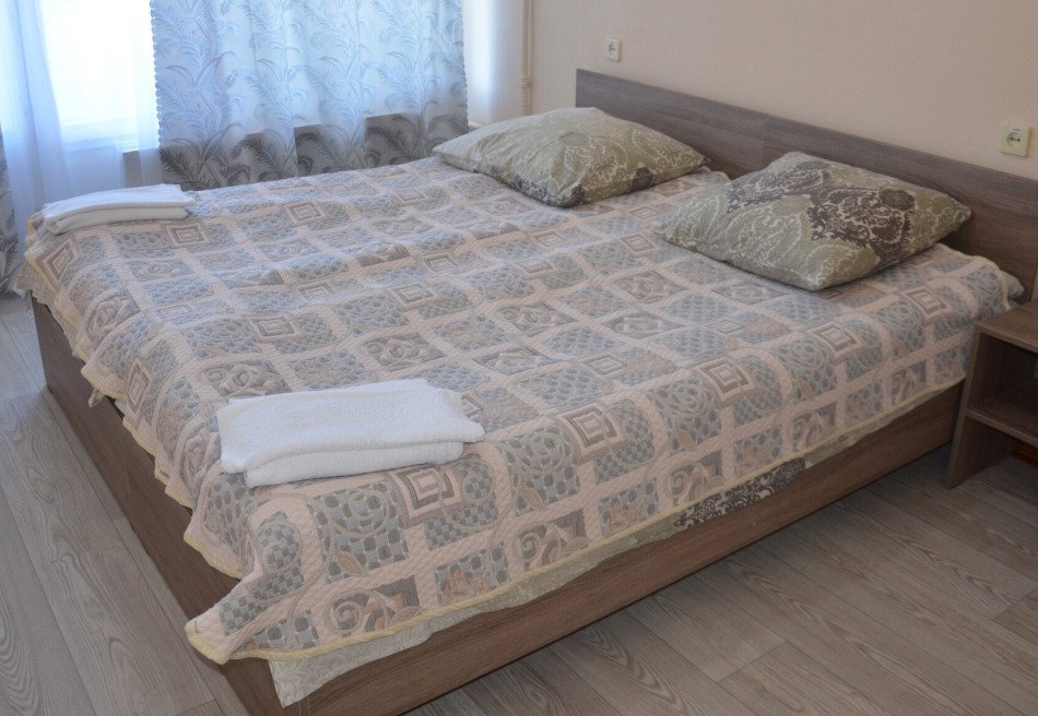 Алуштинский