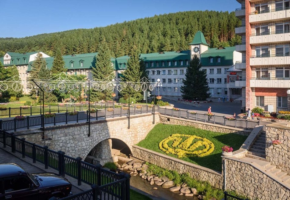Алтай West