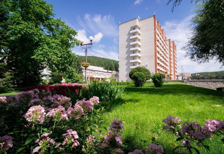 Алтай West
