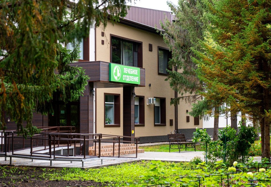 Краснозерский