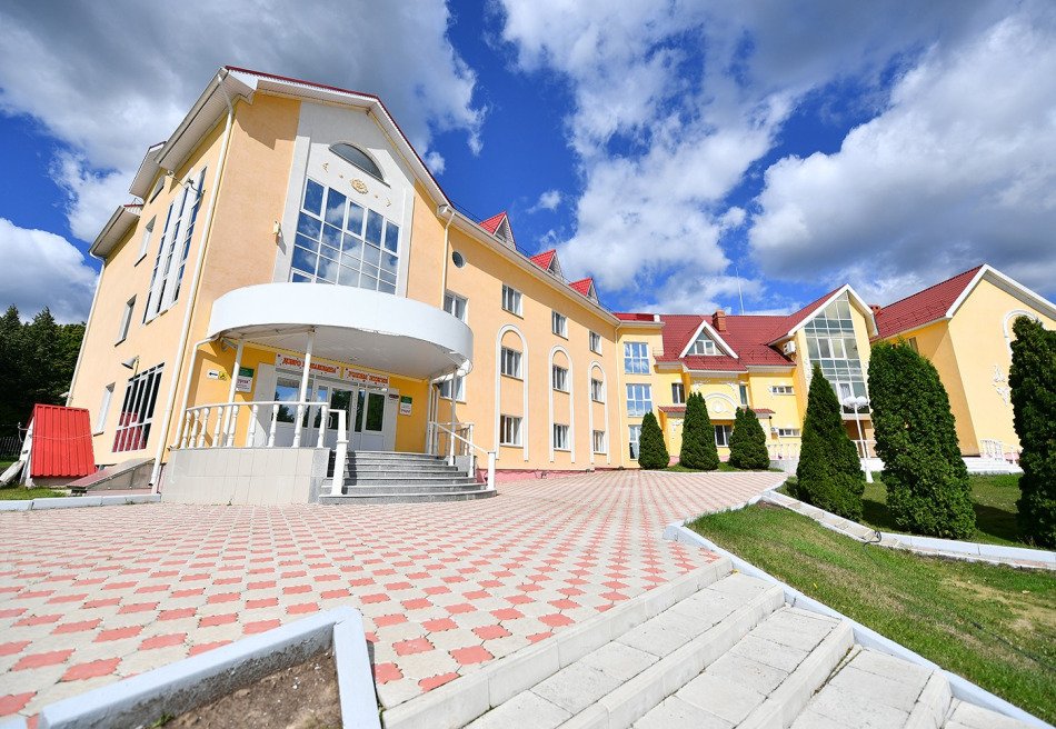 Вишневая поляна