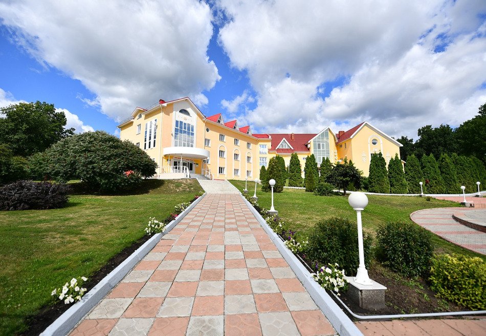 Вишневая поляна