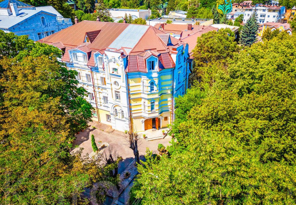 Пансионат «Октябрь» Кисловодск 2★
