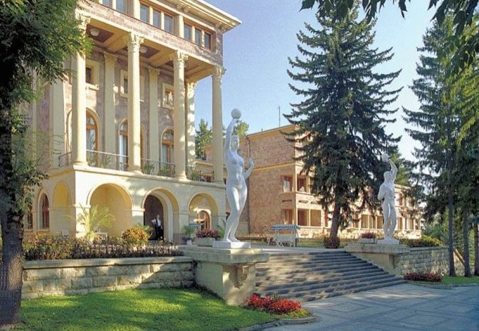 Санаторий «Красные камни» Кисловодск 4★