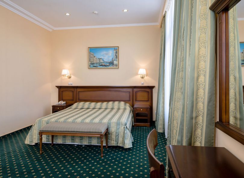 2-местный 2-комнатный без балкона к. Морской бриз