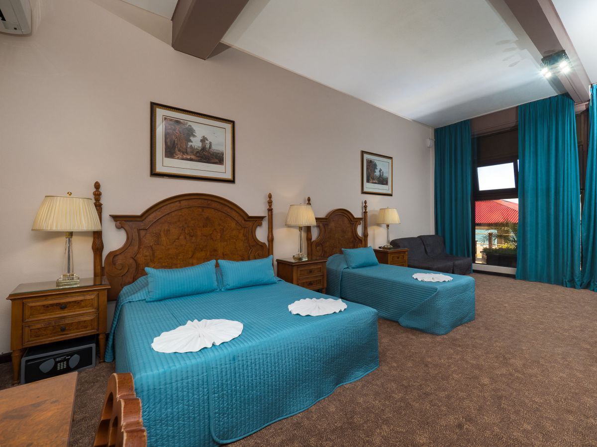 2 местный 1 комнатный без балкона с кухней