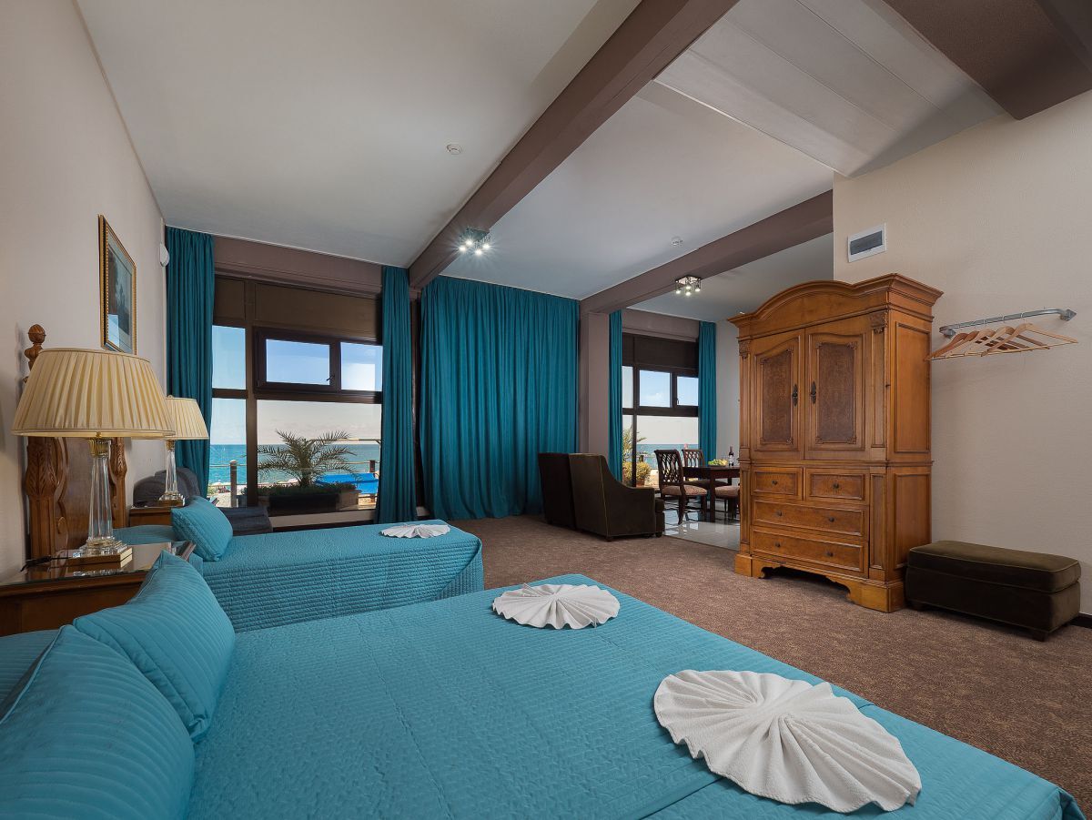 2 местный 1 комнатный без балкона с кухней