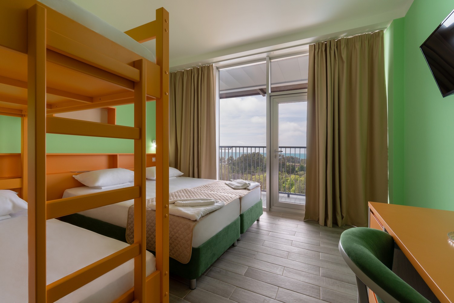 2-местный с балк. двухярусный