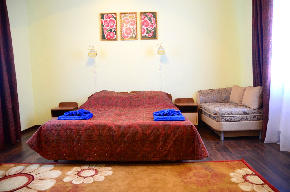 2-местный Полулюкс коттедж 1