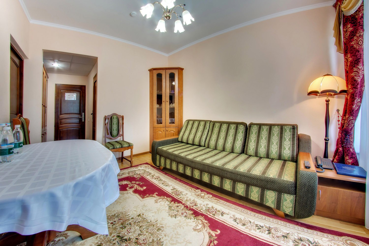 2-местный 2 комнатный номер Люкс (до реновации)