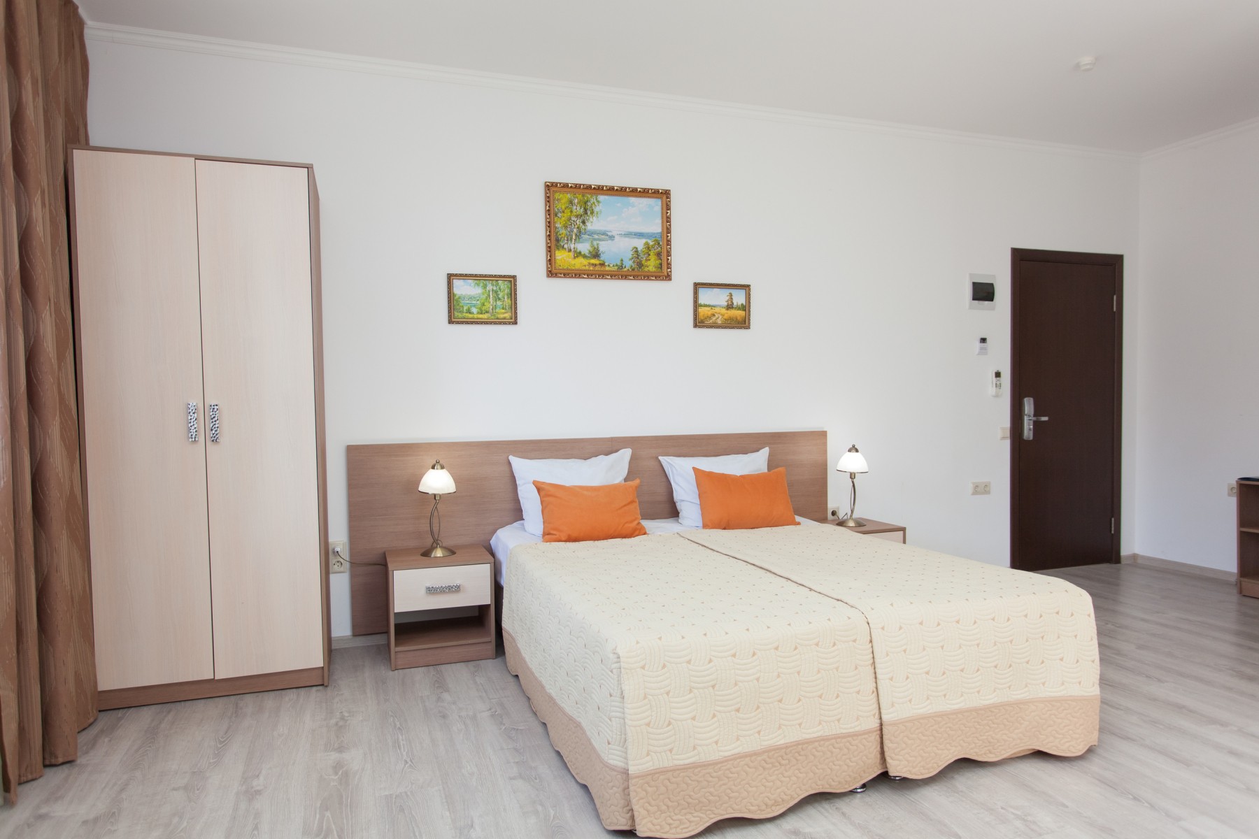 "Стандарт+" в Коттедже 2-местный 1-комнатный с/б (25м2)