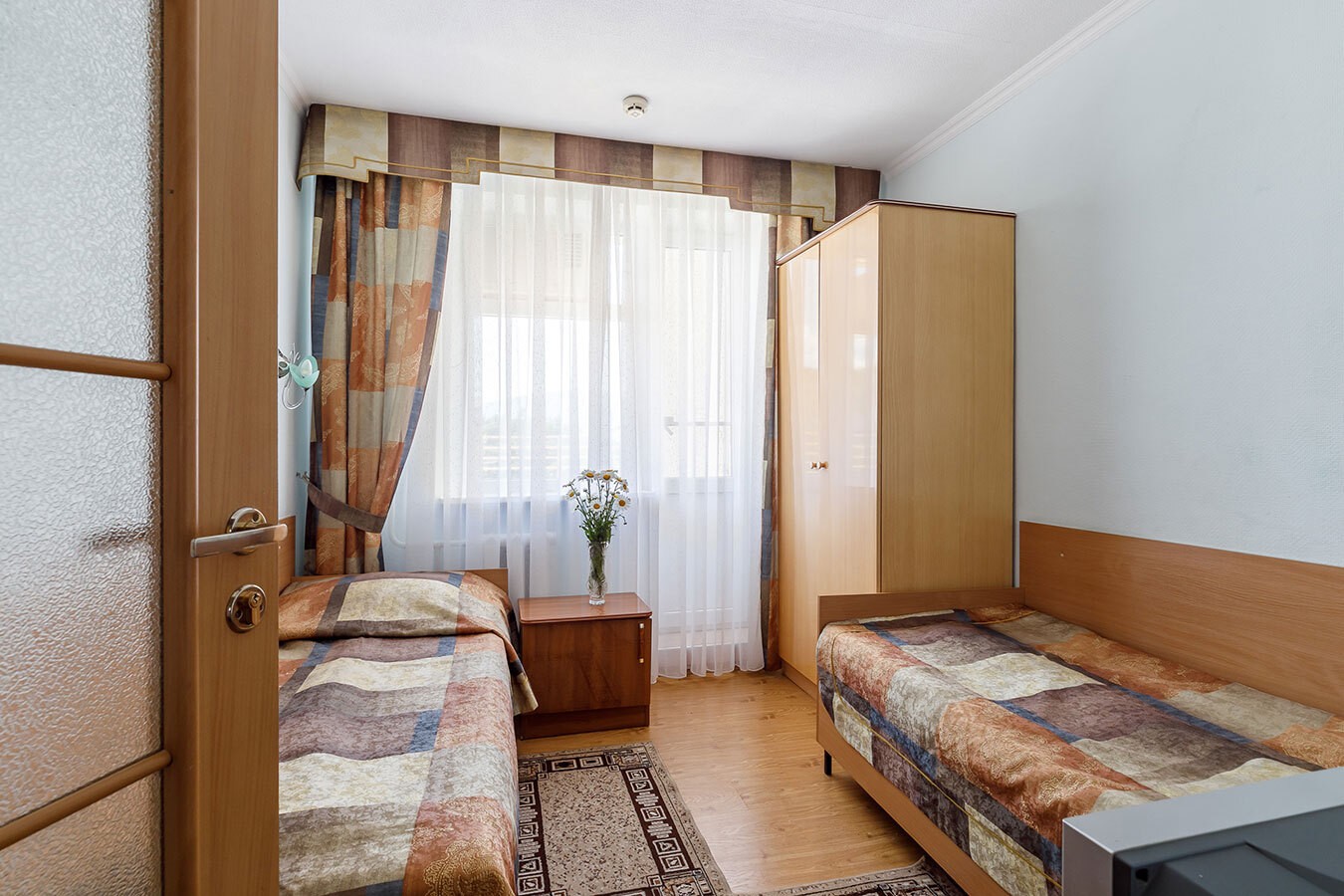 4-местный 2-комнатный