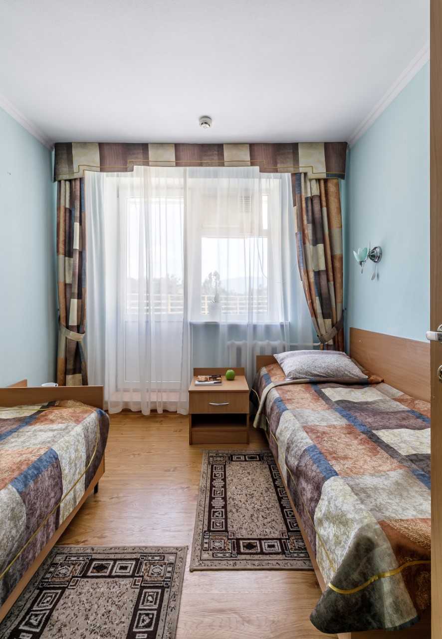 4-местный 2-комнатный