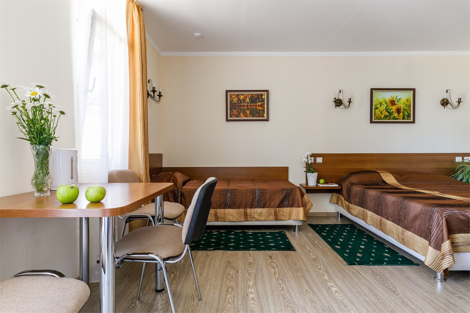 семейный в коттедже 3-м