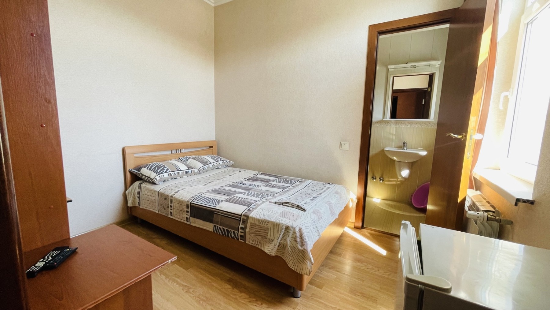 БП с двуспальной кроватью