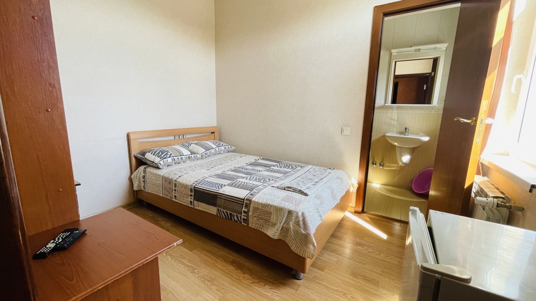 БП с двуспальной кроватью