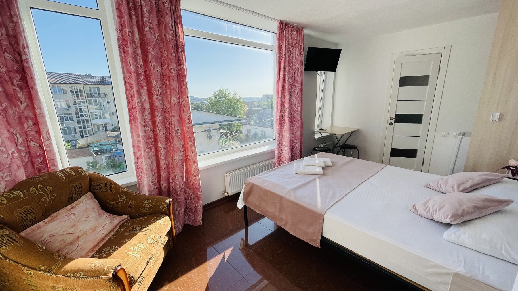 Полулюкс 3-местный