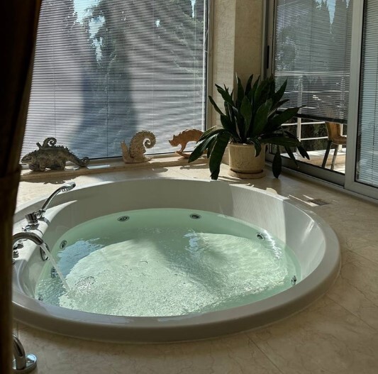 2-местные 1-комнатные с джакузи (на 3-м этаже ресторана "Море")