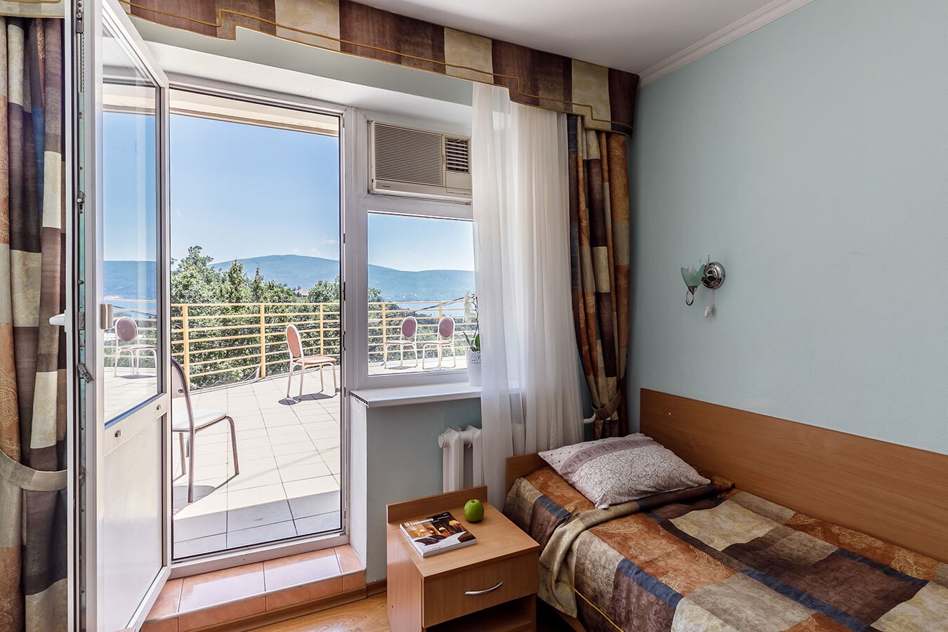 4-местный 2-комнатный