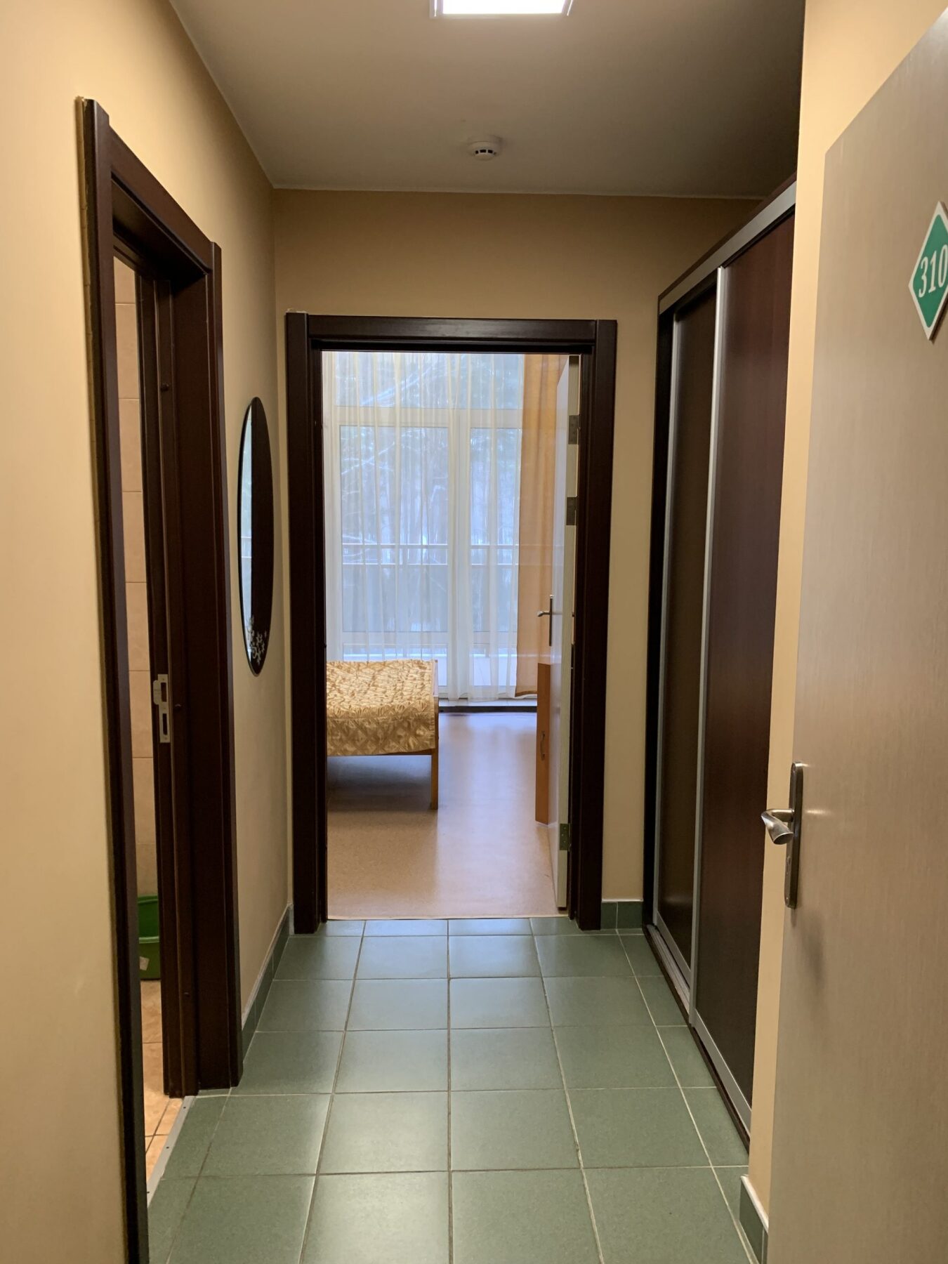 1-местный корпус 2 с балконом (208,209,210,308/1,308/2,309,310)