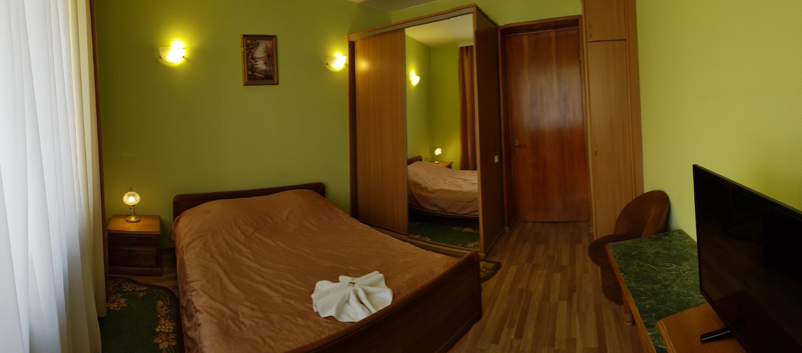 1-местный корпус Сосновый (1, 2, 3, 7, 8, 9, 13, 14), Коттедж 6 (сп. 2,4)