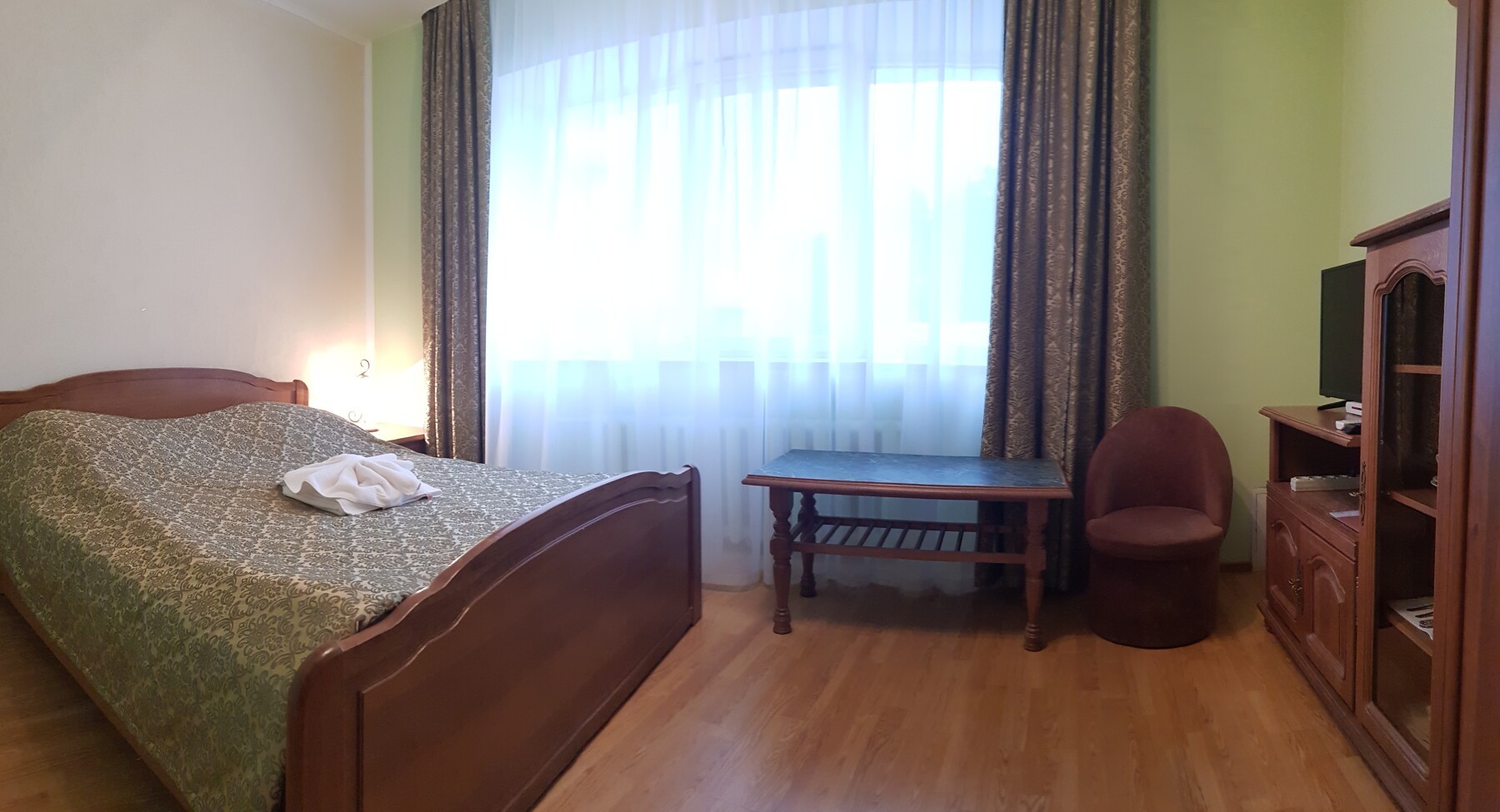 1-местный корпус Сосновый (1, 2, 3, 7, 8, 9, 13, 14), Коттедж 6 (сп. 2,4)