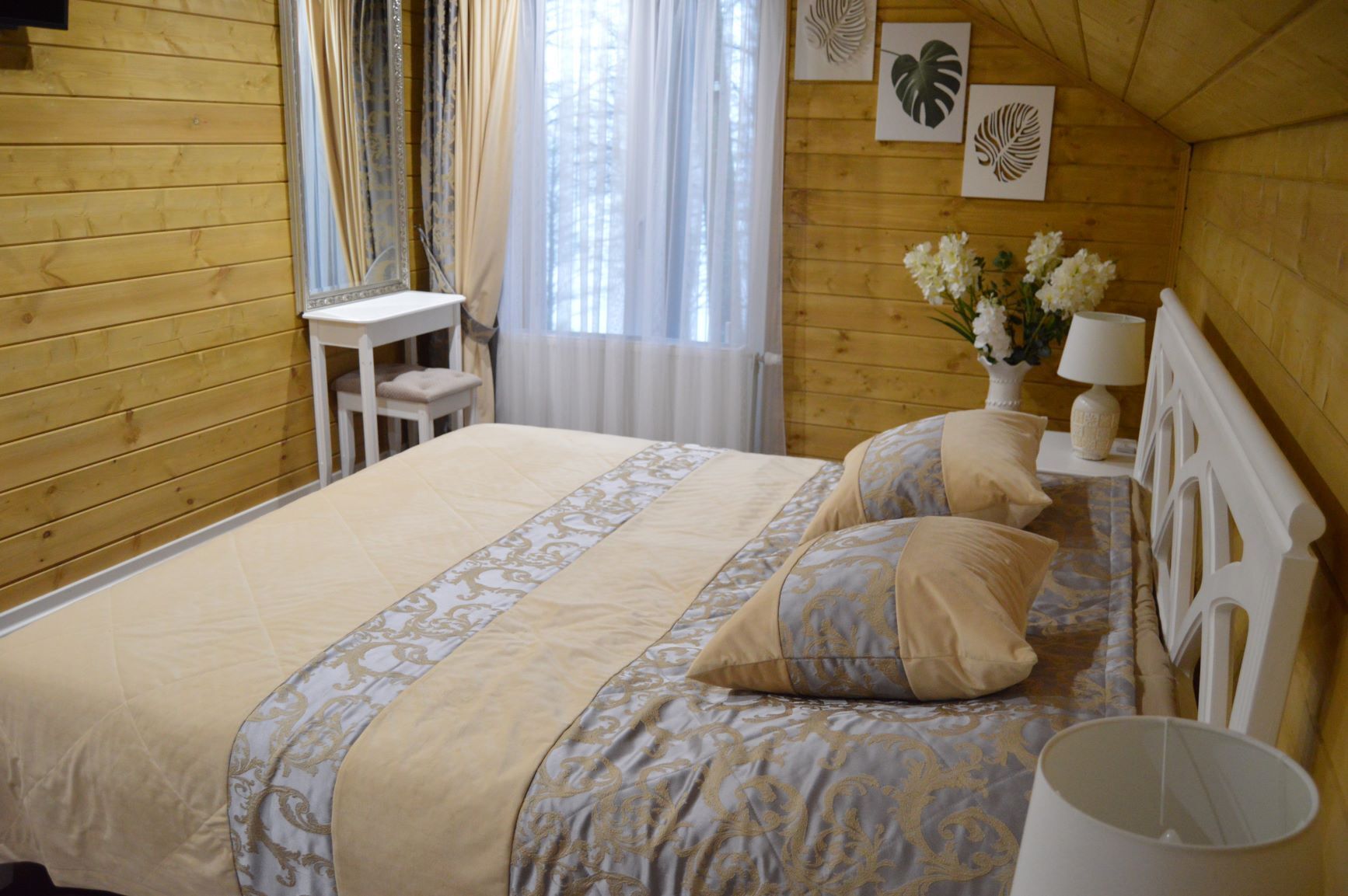 8-местный 4-комнатный