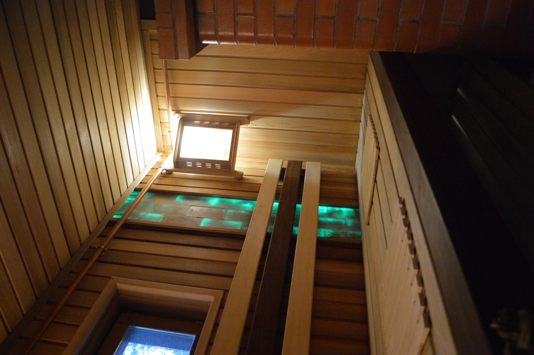 8-местный 4-комнатный