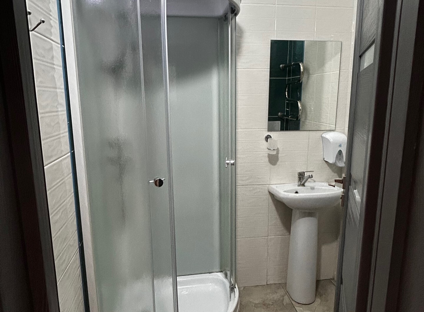 4-местный 2-комнатный