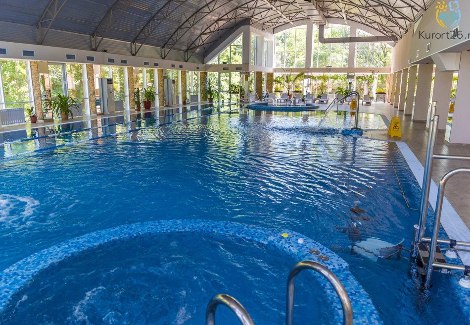 им. Горького