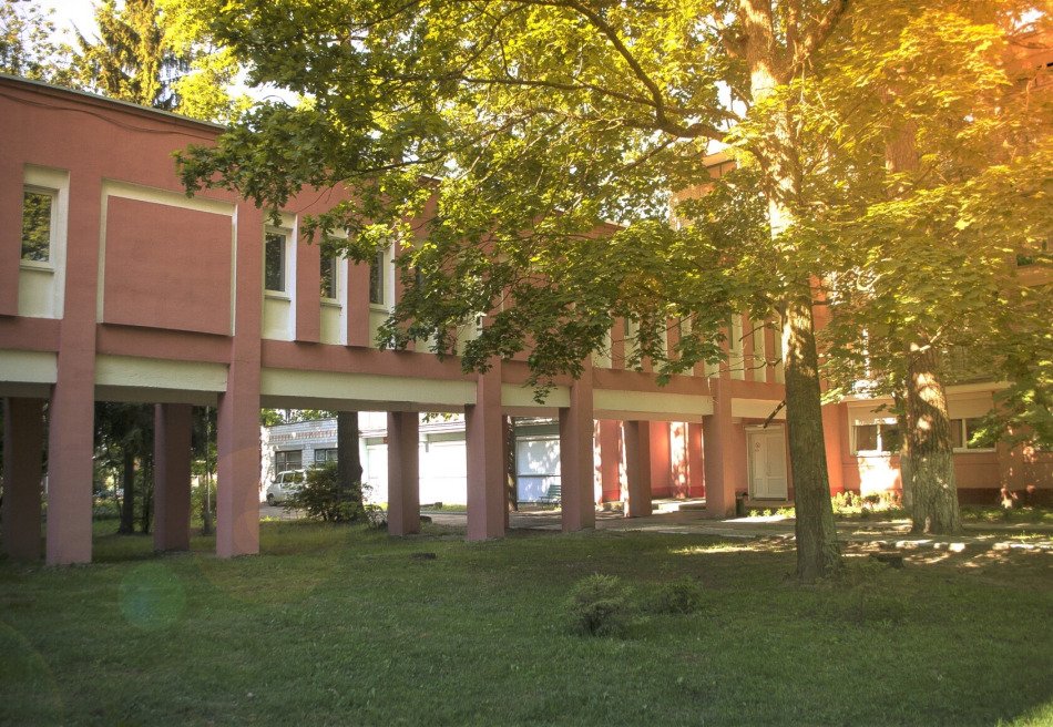 Машиностроитель